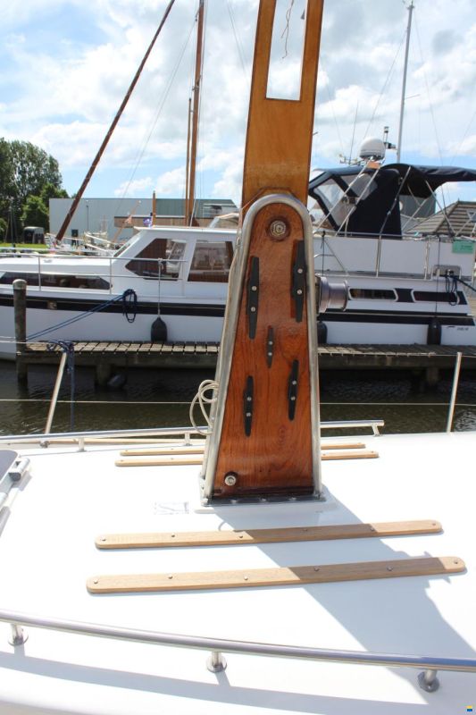 30 ST Motorsailer