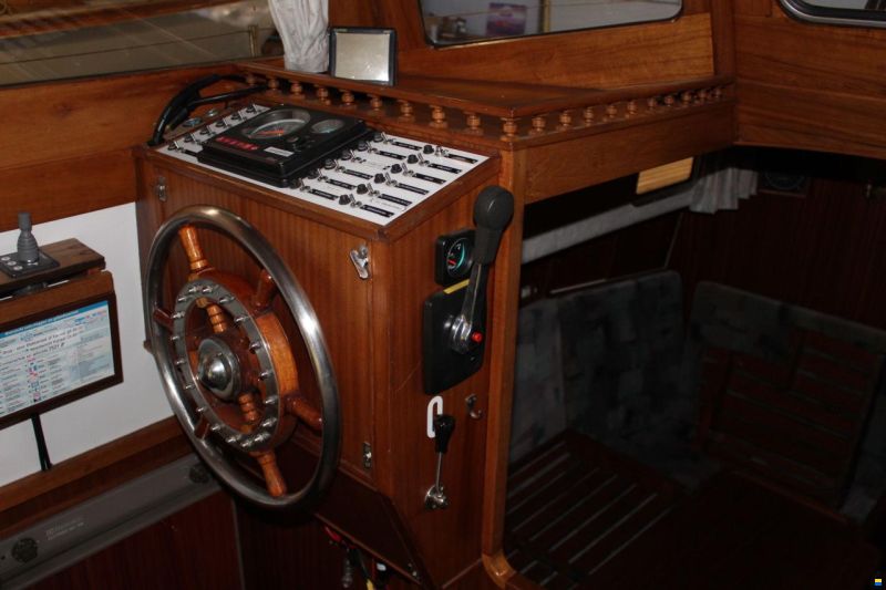 30 ST Motorsailer