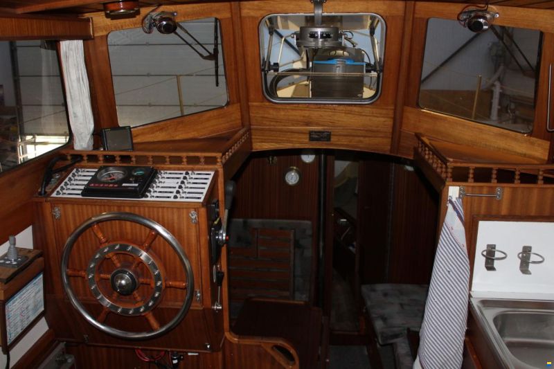30 ST Motorsailer
