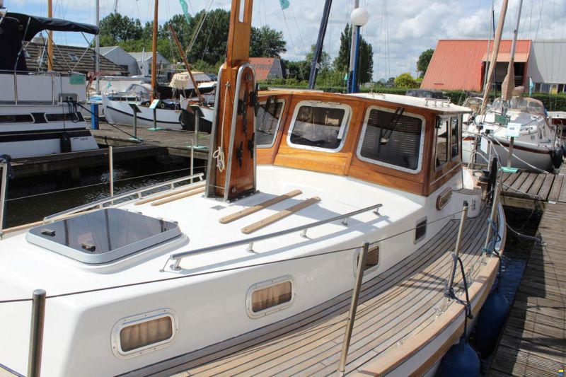 30 ST Motorsailer