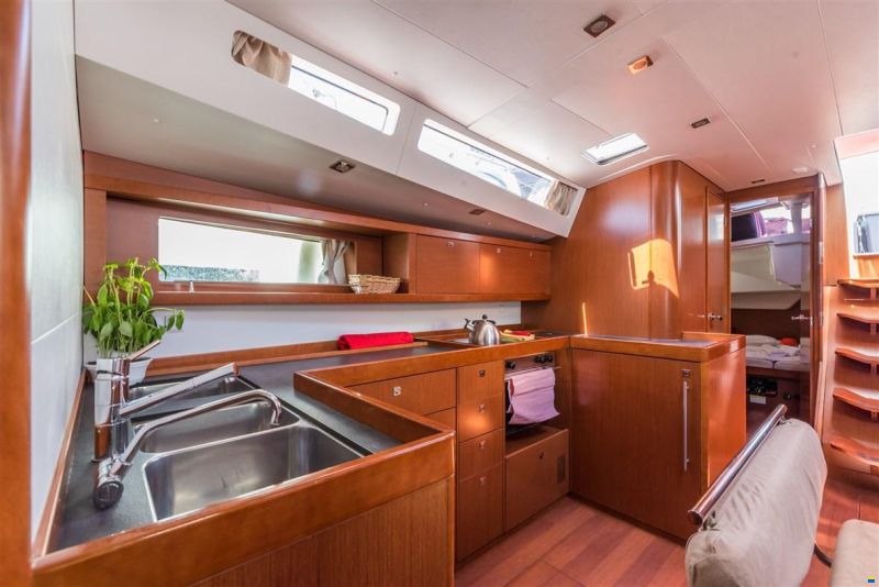 Beneteau Oceanis 48