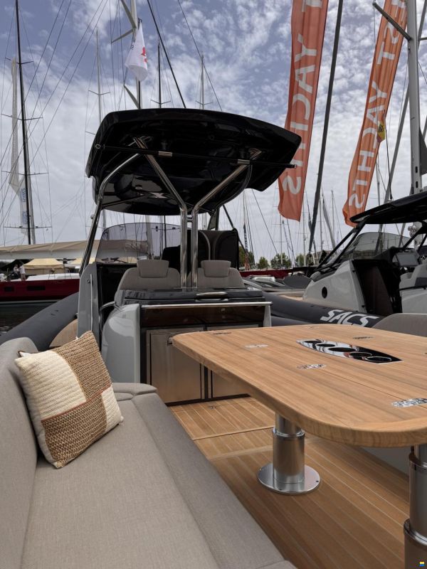 SACS Strider 11