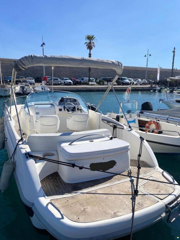 Rio 750 day cruiser