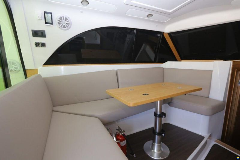 Adriana Boats Adriana 44 Fly