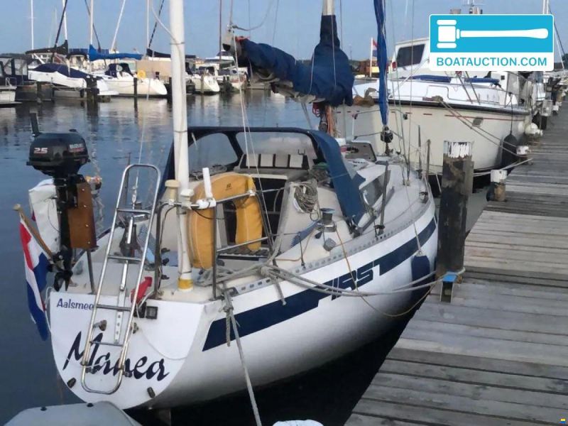 Beneteau First