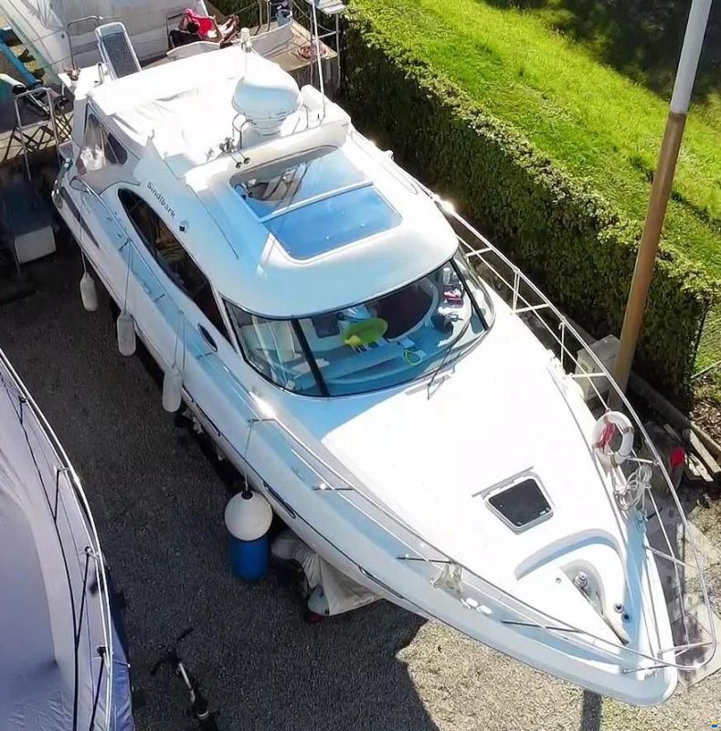 Sealine C 39