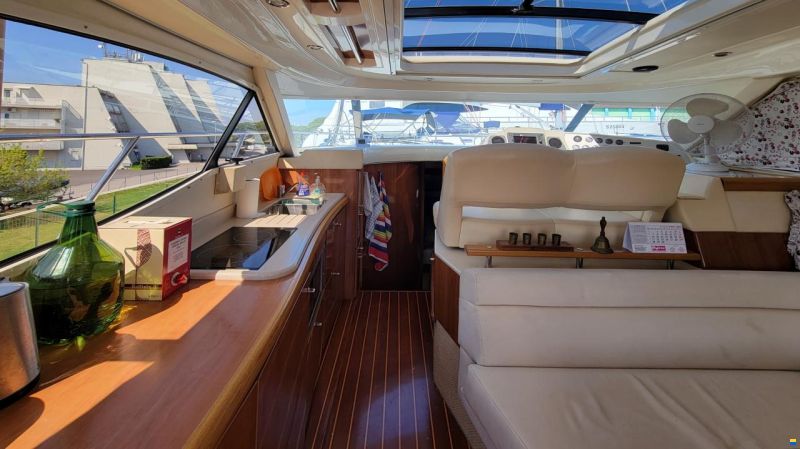 Sealine C39