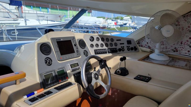 Sealine C39