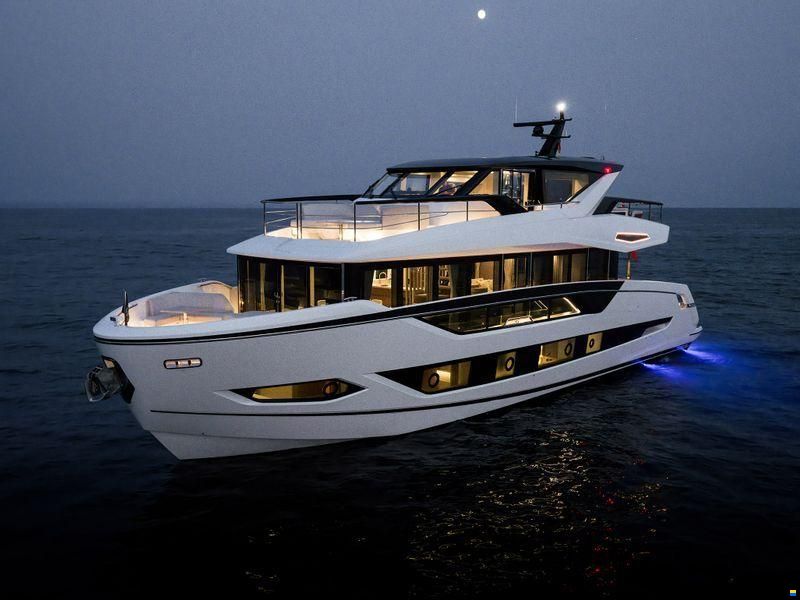 Sunseeker 82 Ocean Enclosed