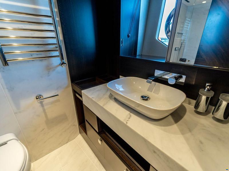 Sunseeker Manhattan 68