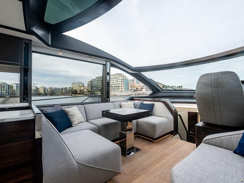 Sunseeker Predator 65