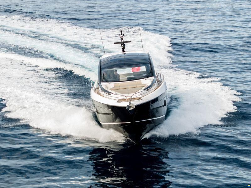 Sunseeker Predator 65