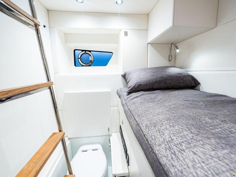 Sunseeker Predator 65