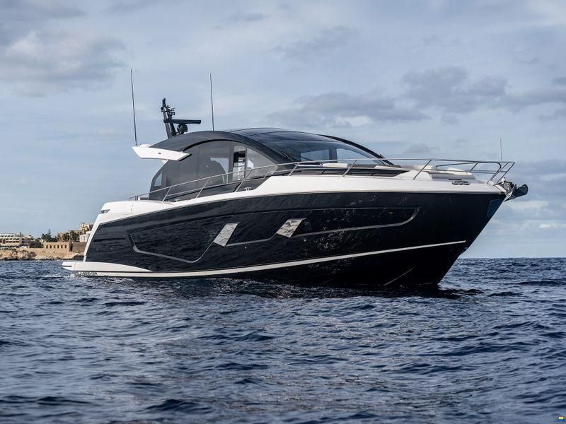 Sunseeker Predator 65