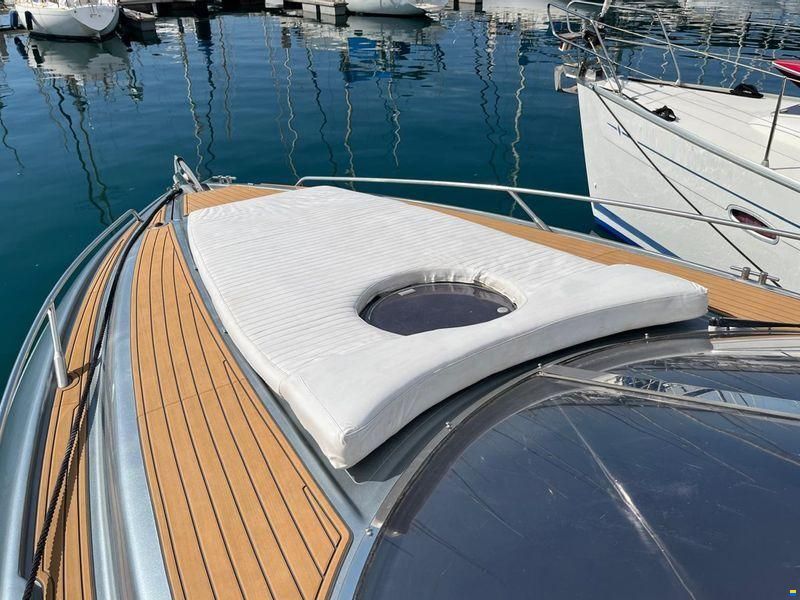 Sunseeker Comanche 40