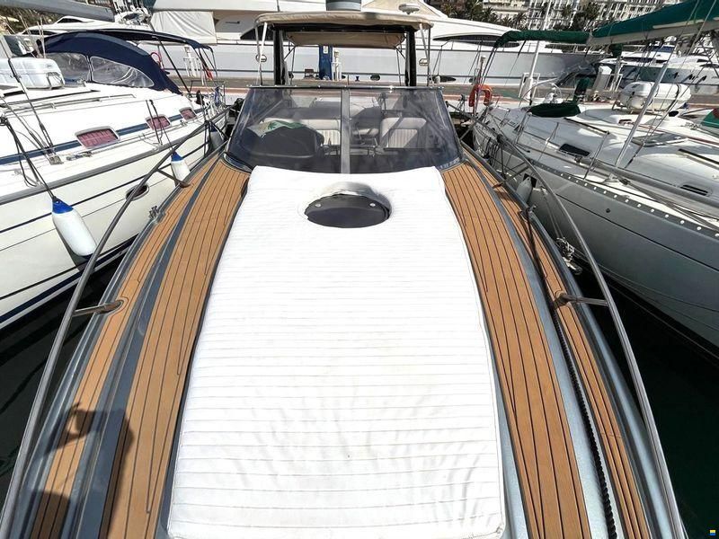 Sunseeker Comanche 40
