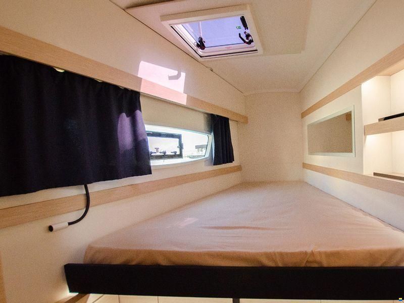 Fountaine Pajot Lucia 40