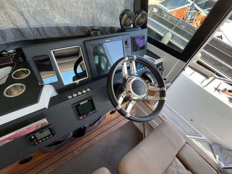 Axopar 28 Cabin