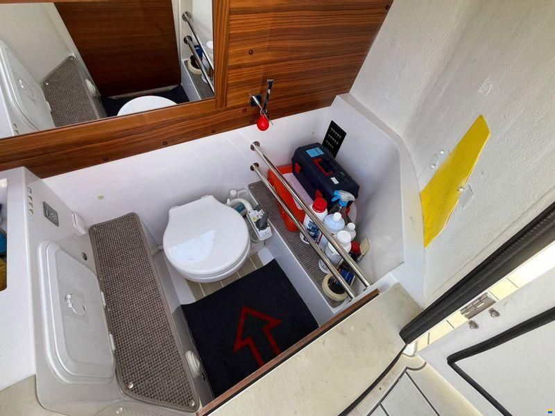 Axopar 28 Cabin