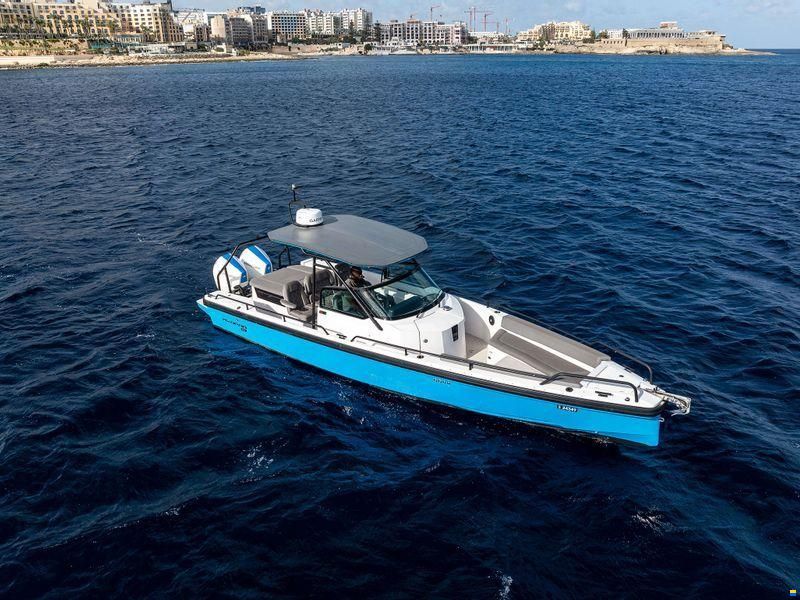 Axopar 28 T-Top
