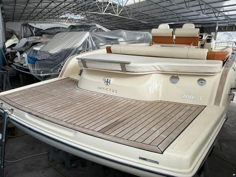 Invictus Yachts 280 GT