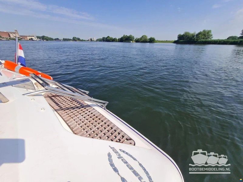 Sunseeker Tomahawk 37