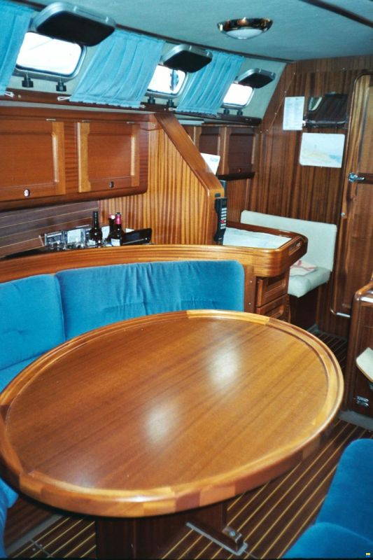 Bavaria 370 Lagoon