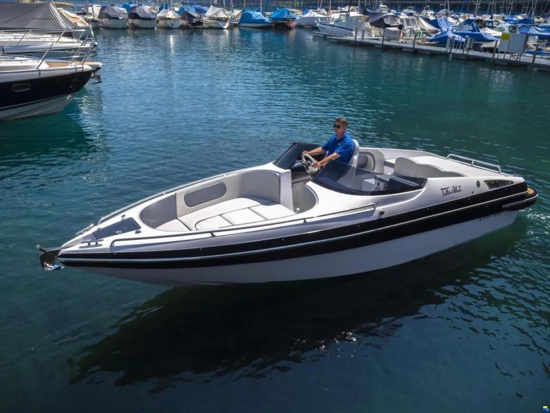 Tullio Abbate 755 Bowrider