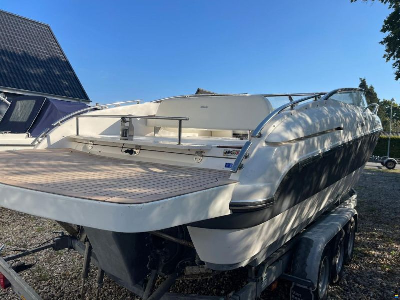Windy 28 Ghibli