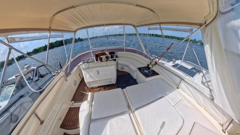 Sealine F37 Flybridge