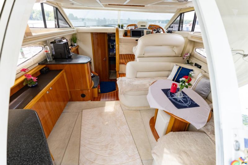 Sealine F37 Flybridge