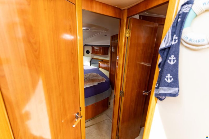 Sealine F37 Flybridge