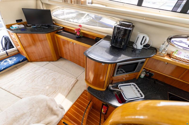 Sealine F37 Flybridge