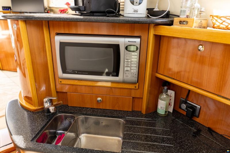 Sealine F37 Flybridge
