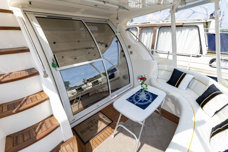 Sealine F37 Flybridge