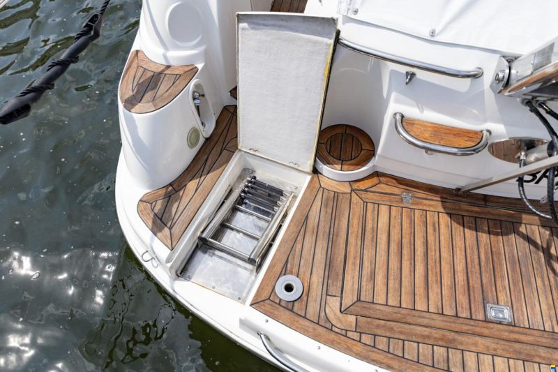 Sealine F37 Flybridge