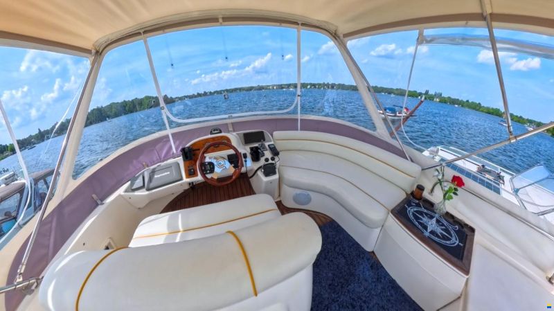 Sealine F37 Flybridge