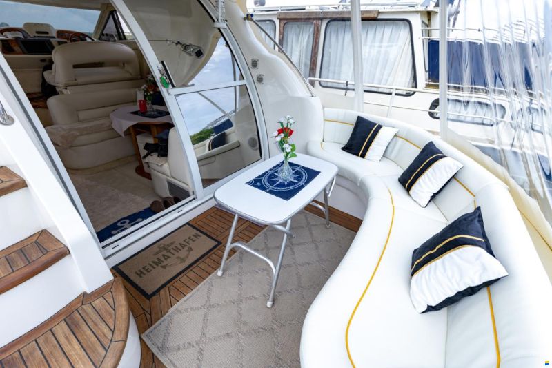 Sealine F37 Flybridge