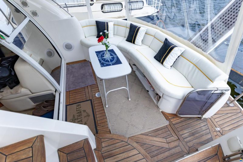 Sealine F37 Flybridge