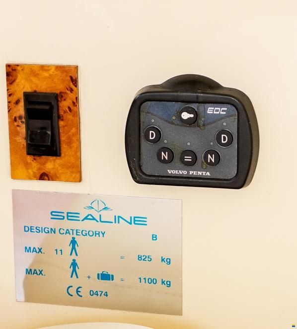 Sealine F37 Flybridge