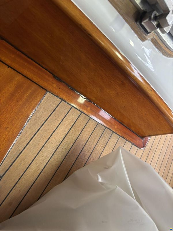 33 Fod Mahogny Ketch