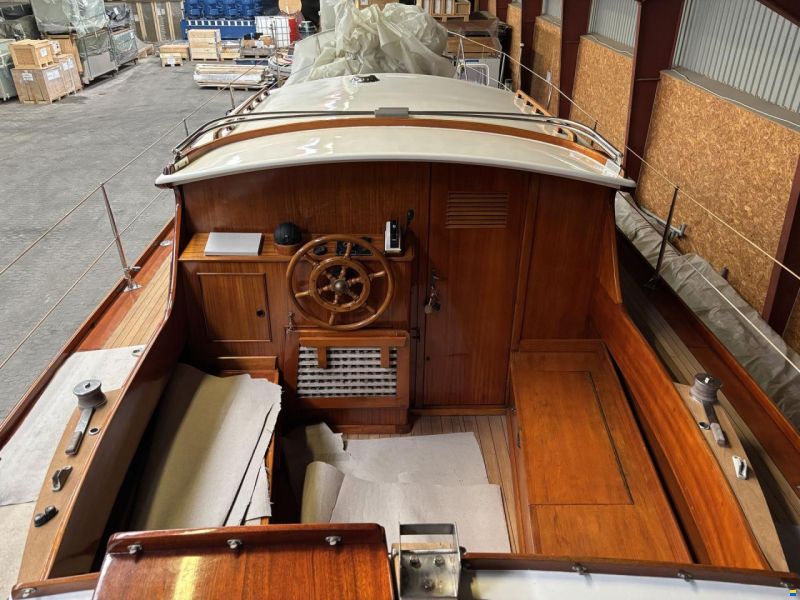 33 Fod Mahogny Ketch