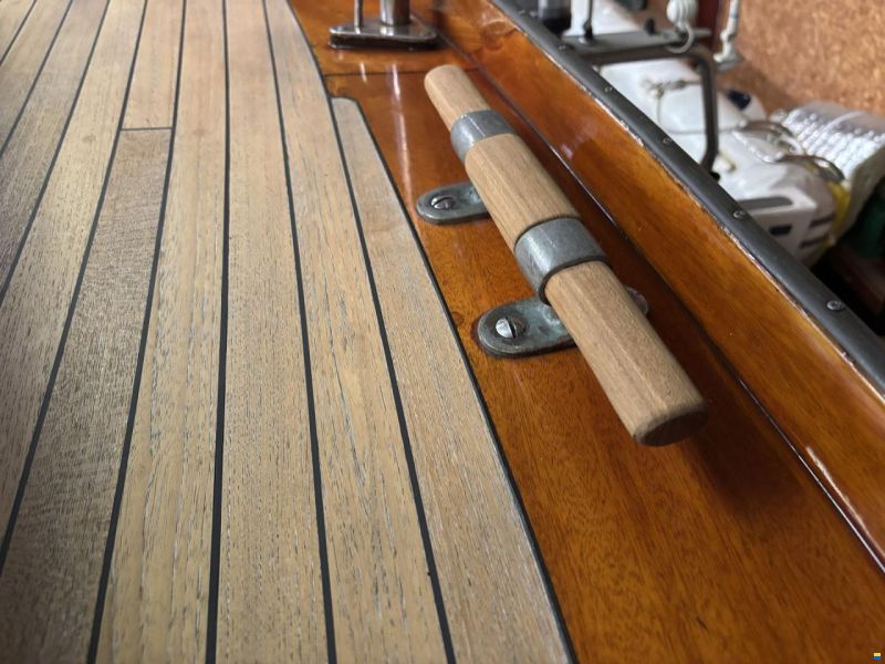 33 Fod Mahogny Ketch