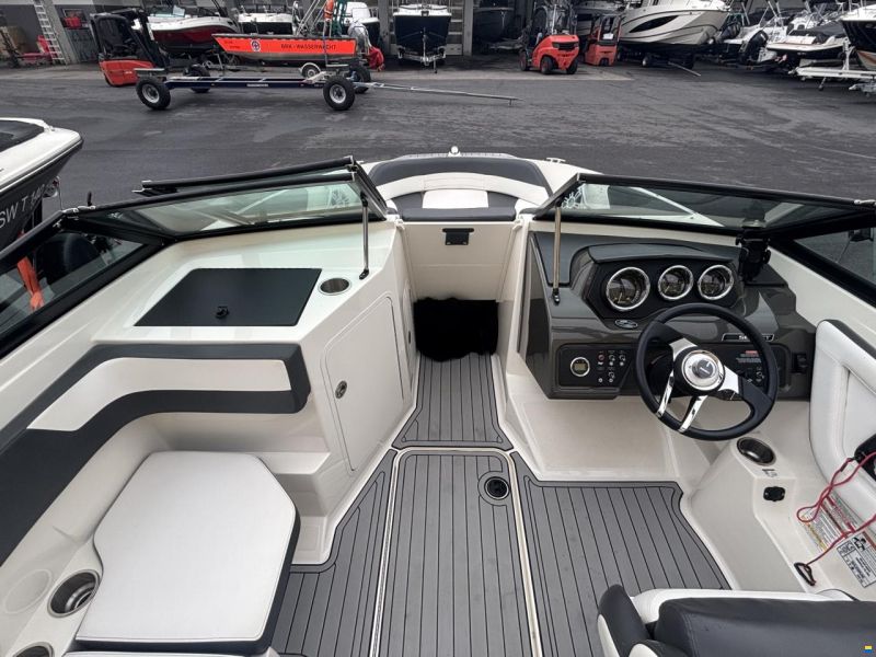 Sea Ray 190 SPXE