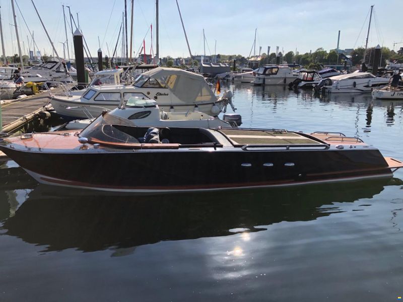 Britamarine R24