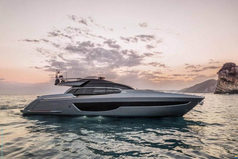 Riva 76 Perseo Super SportFly