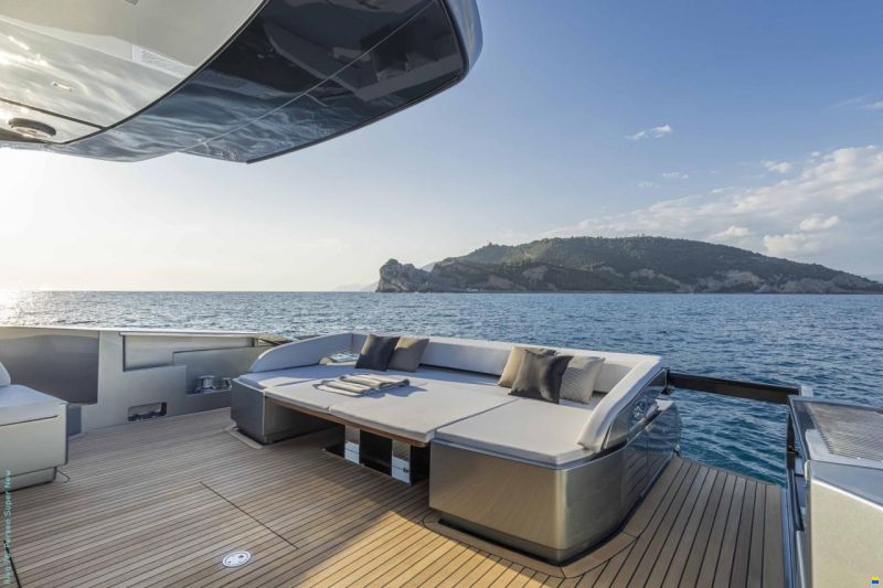 Riva 76 Perseo Super SportFly