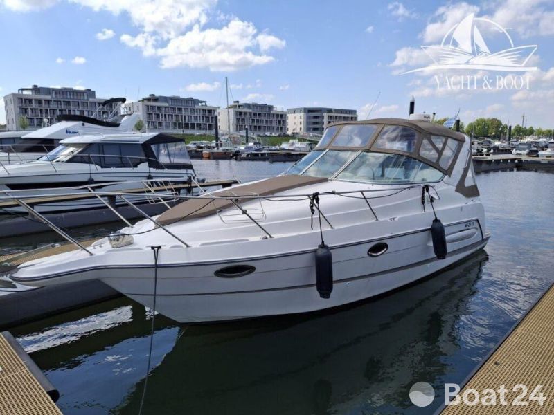 Maxum 2900 SCR