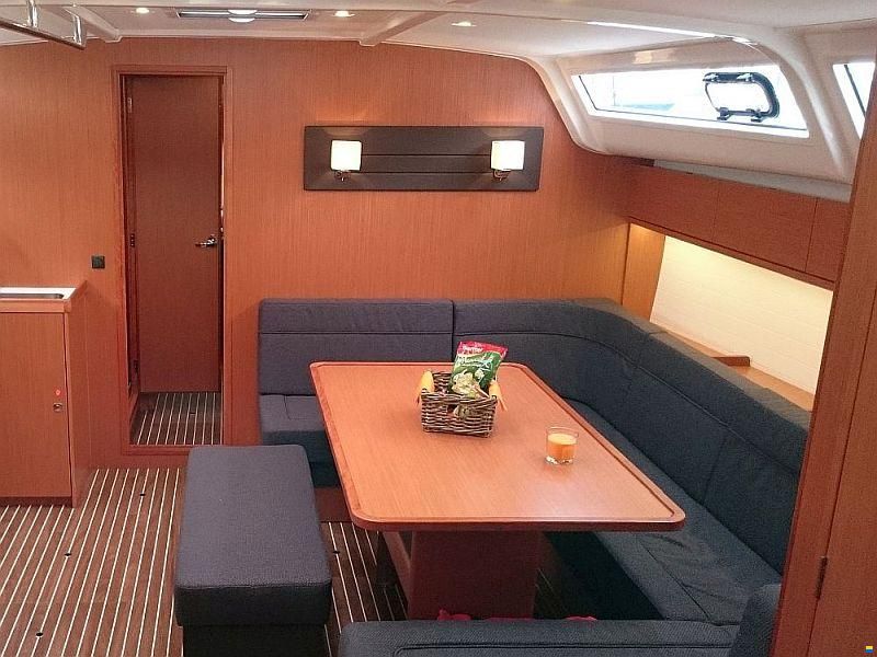 Bavaria Cruiser 51