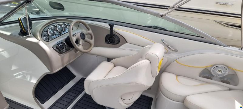 Crownline Bowrider 216 LS
